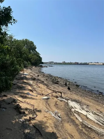 397 Ellis Street Staten Island NY