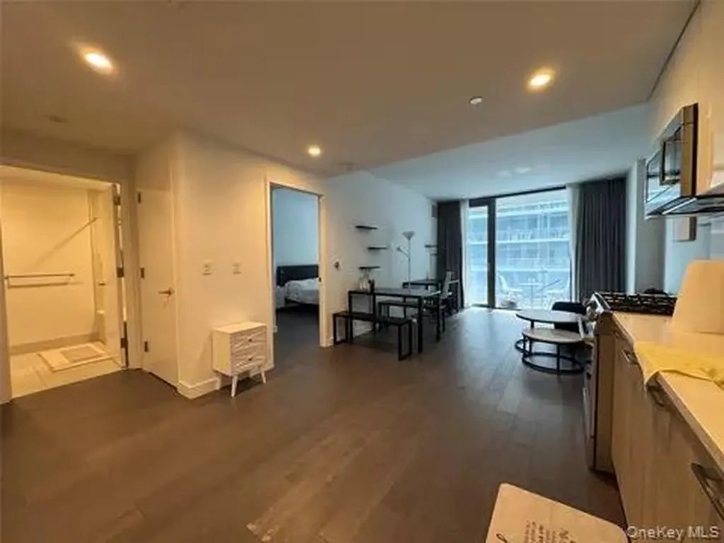 13103 40th Road Flushing NY 11354