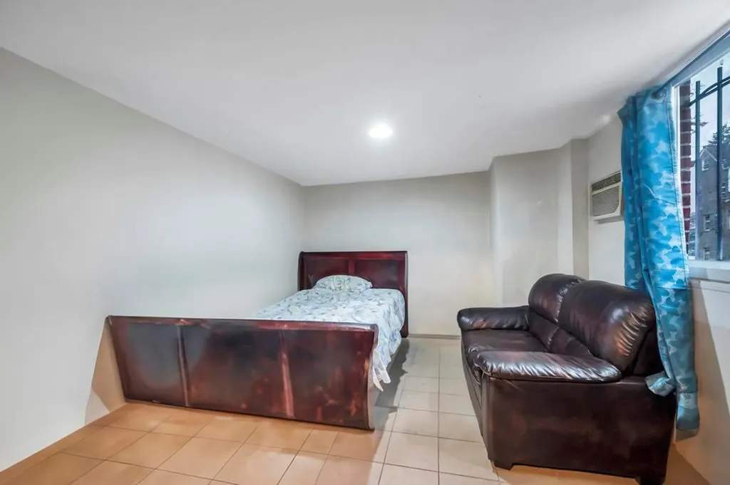 37-37 78th Street Jackson Heights NY 11372