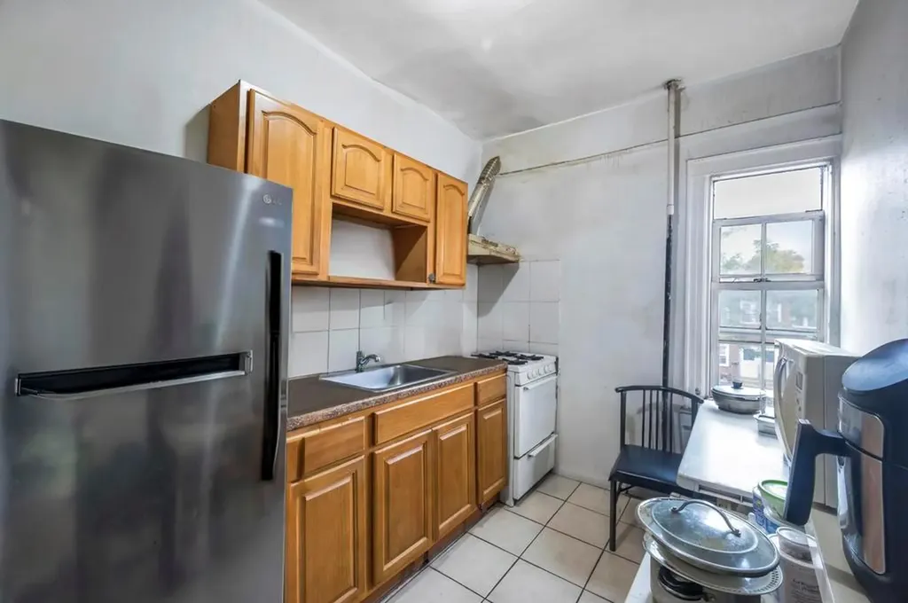 37-37 78th Street Jackson Heights NY 11372