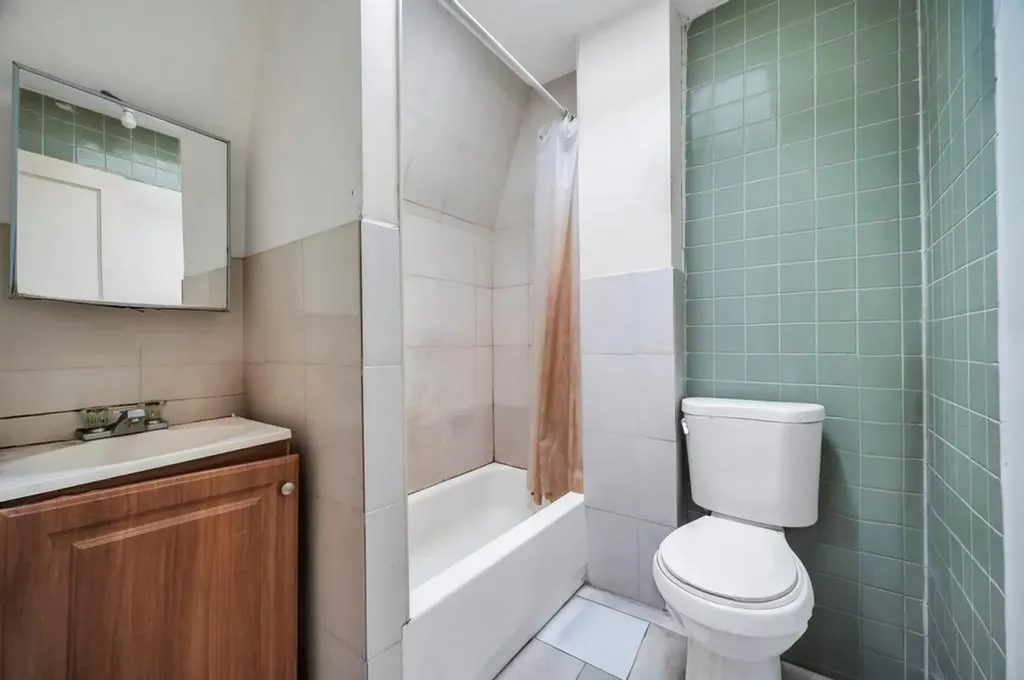 37-37 78th Street Jackson Heights NY 11372