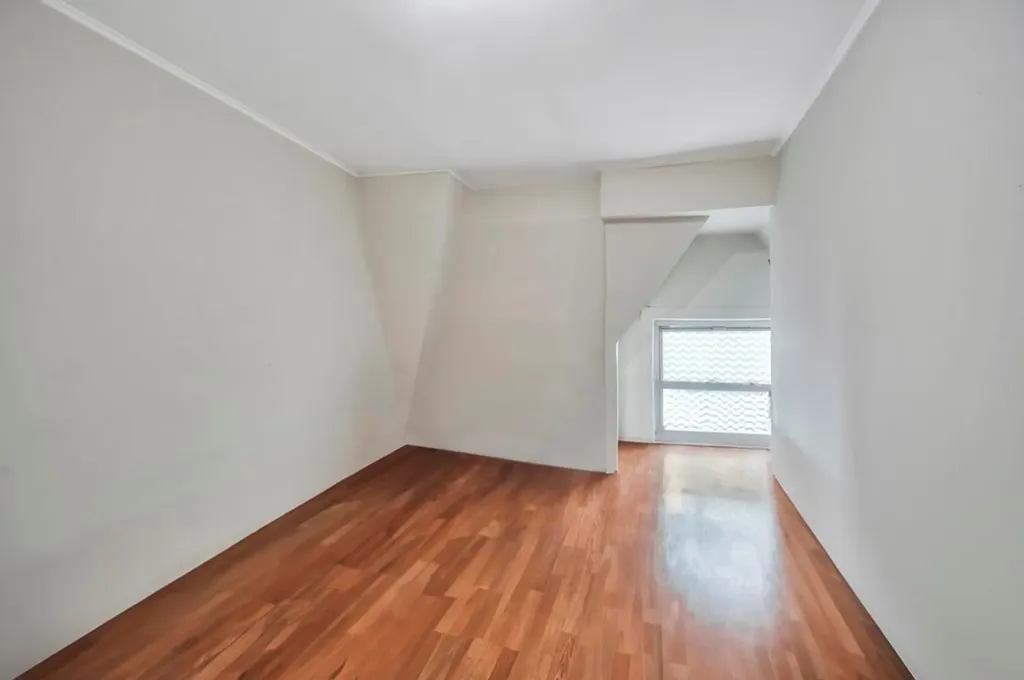 37-37 78th Street Jackson Heights NY 11372