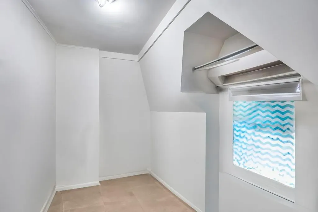 37-37 78th Street Jackson Heights NY 11372