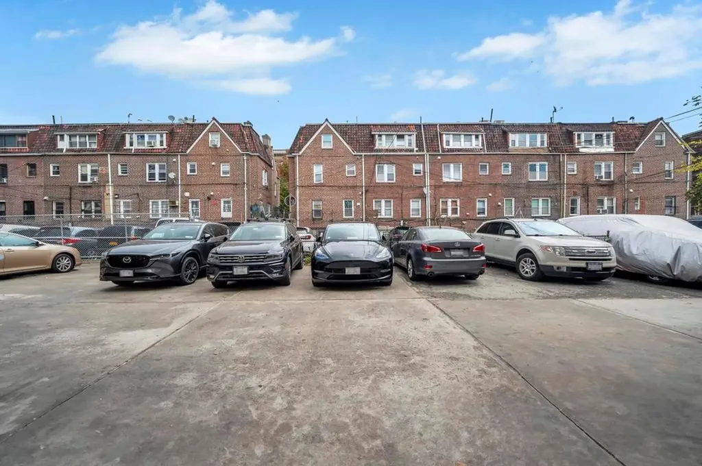 37-37 78th Street Jackson Heights NY 11372