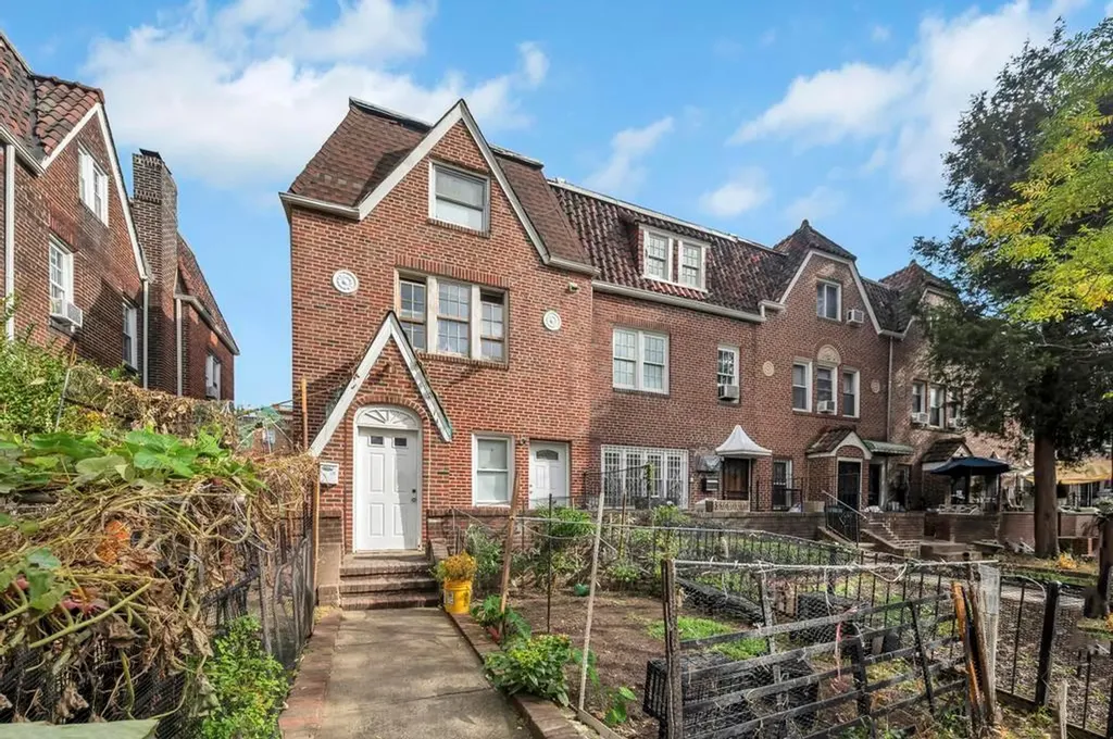 37-37 78th Street Jackson Heights NY 11372
