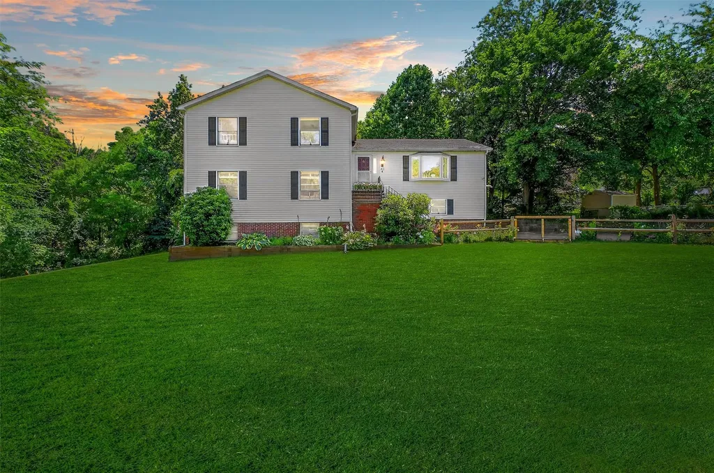 43 Overlook Drive Rhinebeck NY 12572