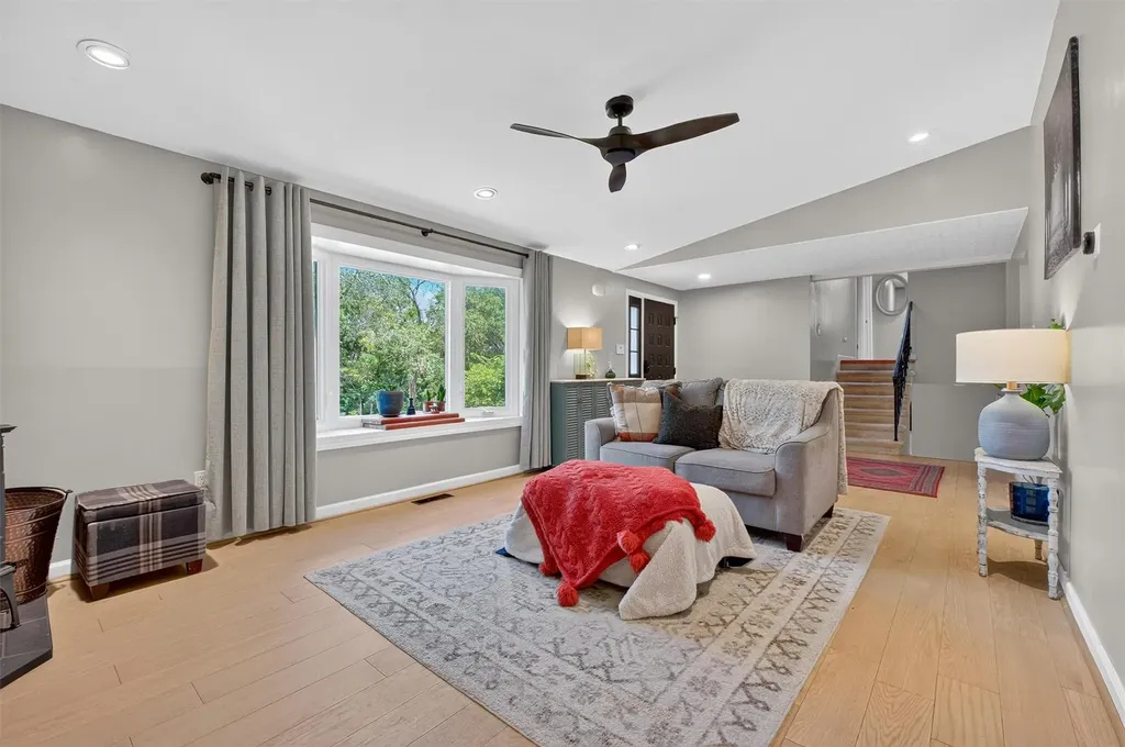 43 Overlook Drive Rhinebeck NY 12572