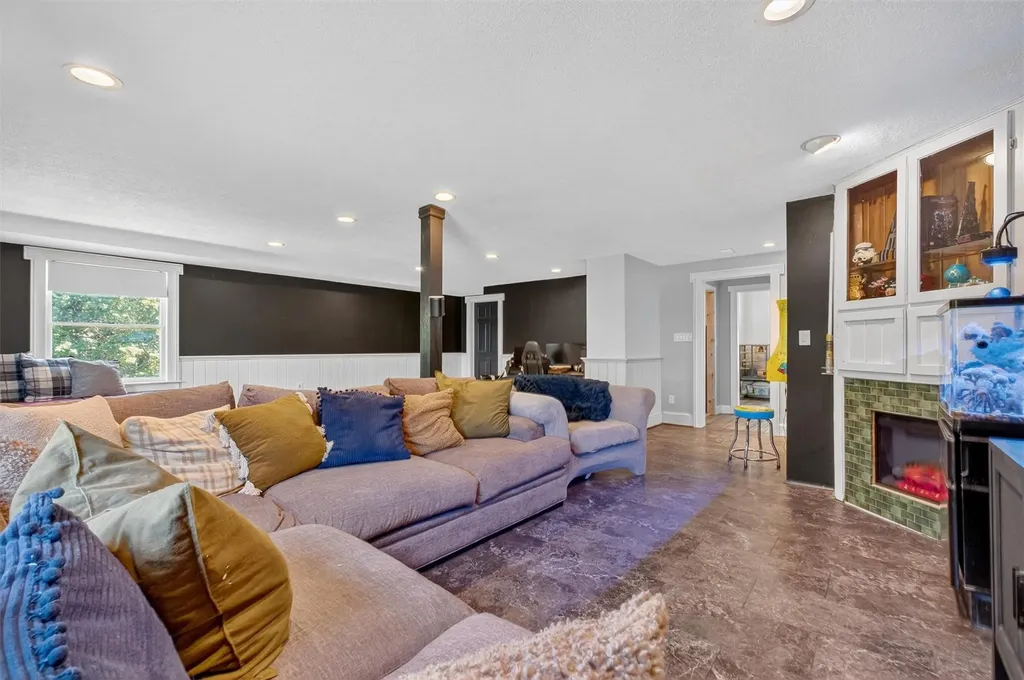 43 Overlook Drive Rhinebeck NY 12572