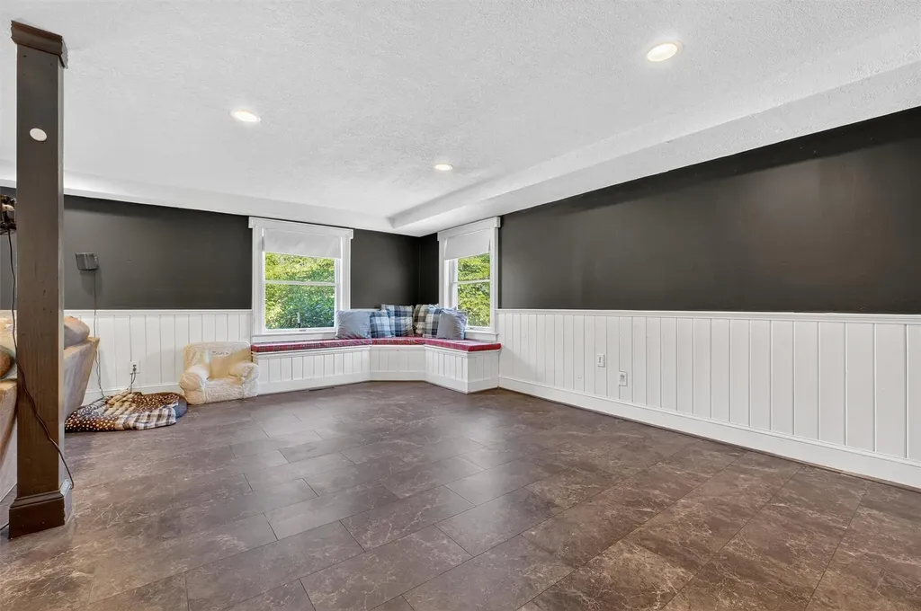 43 Overlook Drive Rhinebeck NY 12572