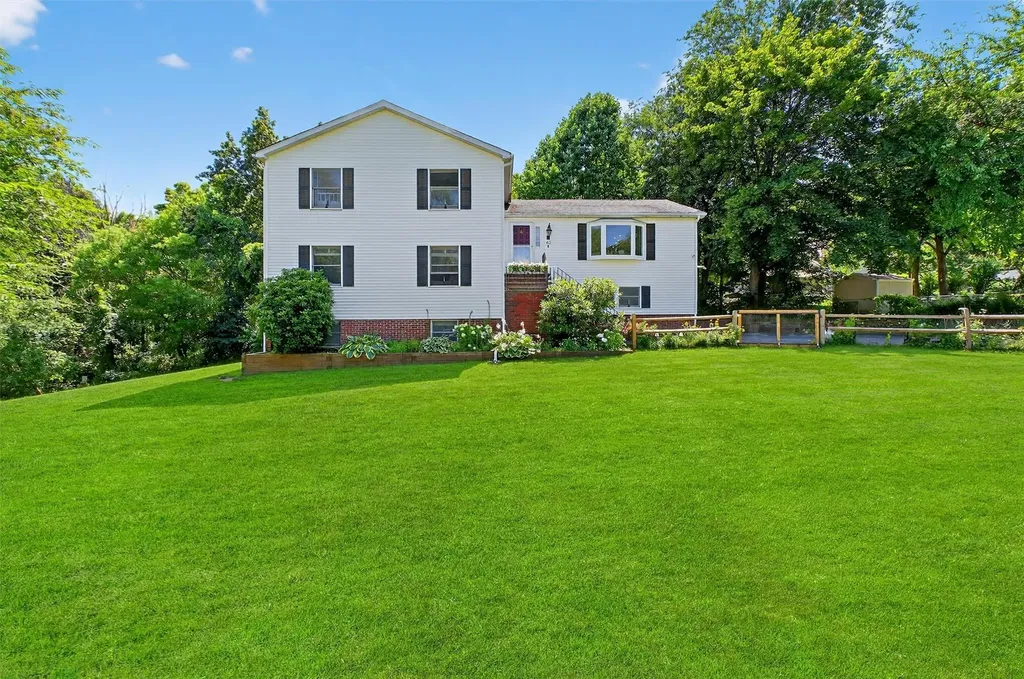 43 Overlook Drive Rhinebeck NY 12572