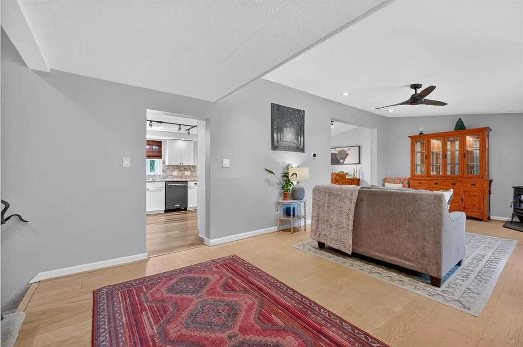 43 Overlook Drive Rhinebeck NY 12572