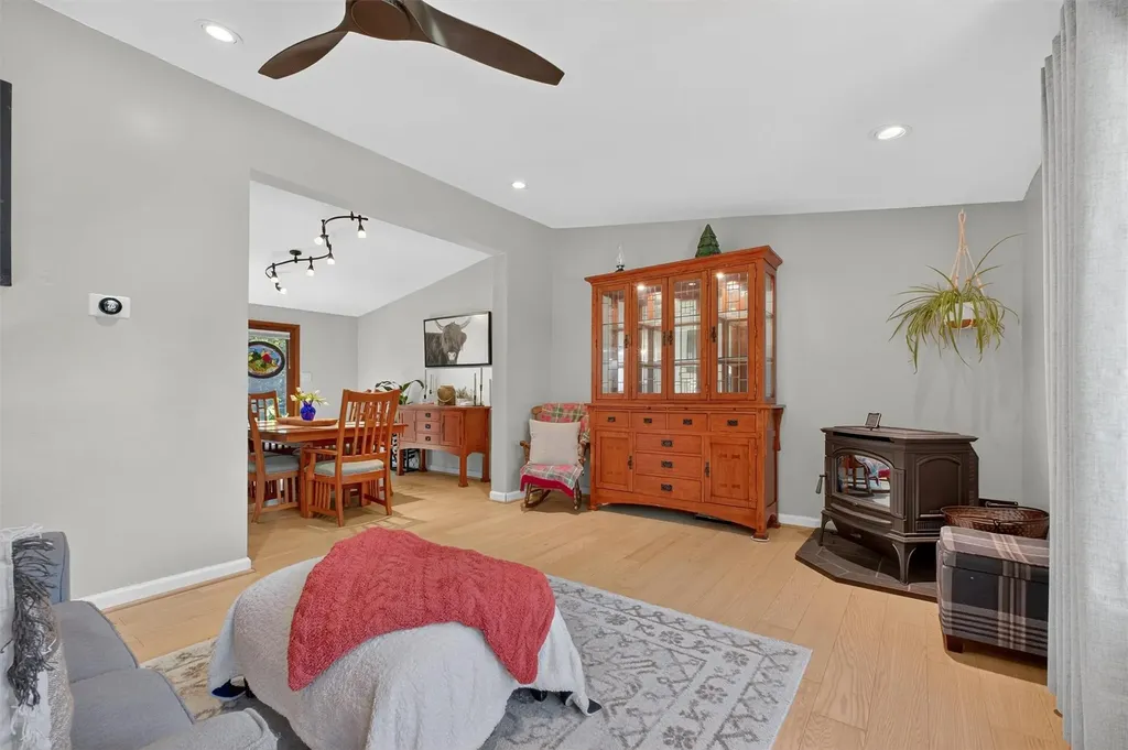 43 Overlook Drive Rhinebeck NY 12572