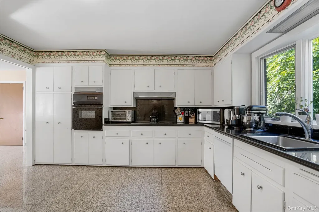 6 Century Ridge Road Purchase NY 10577