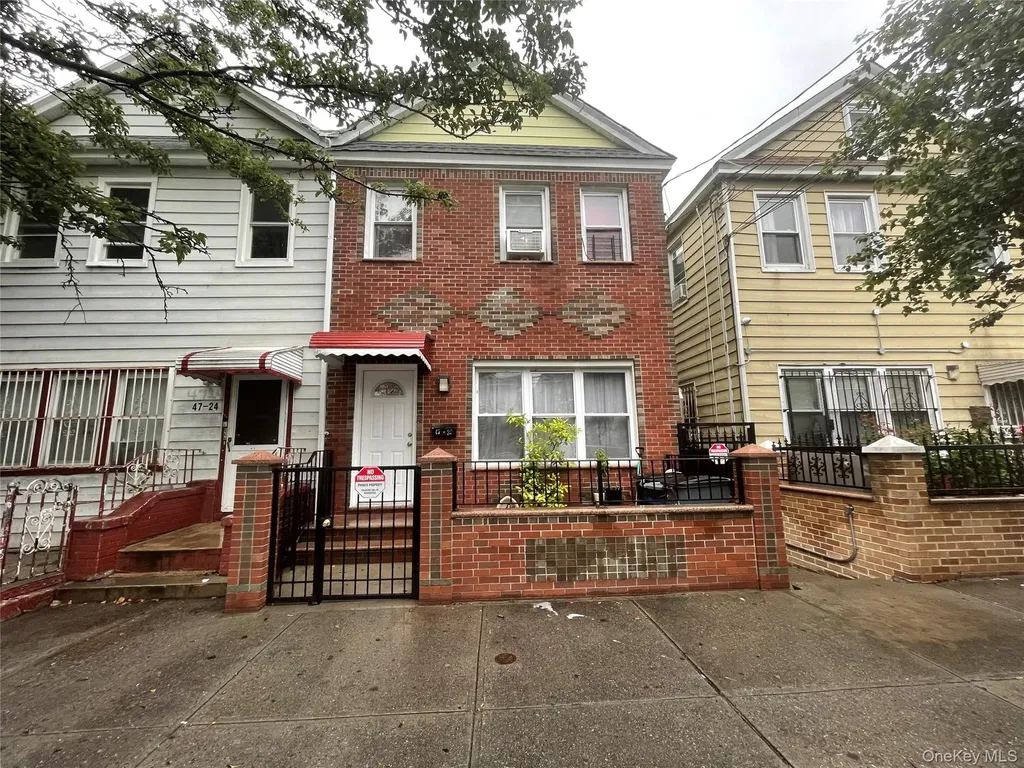 4722 98th Street Corona NY 11368