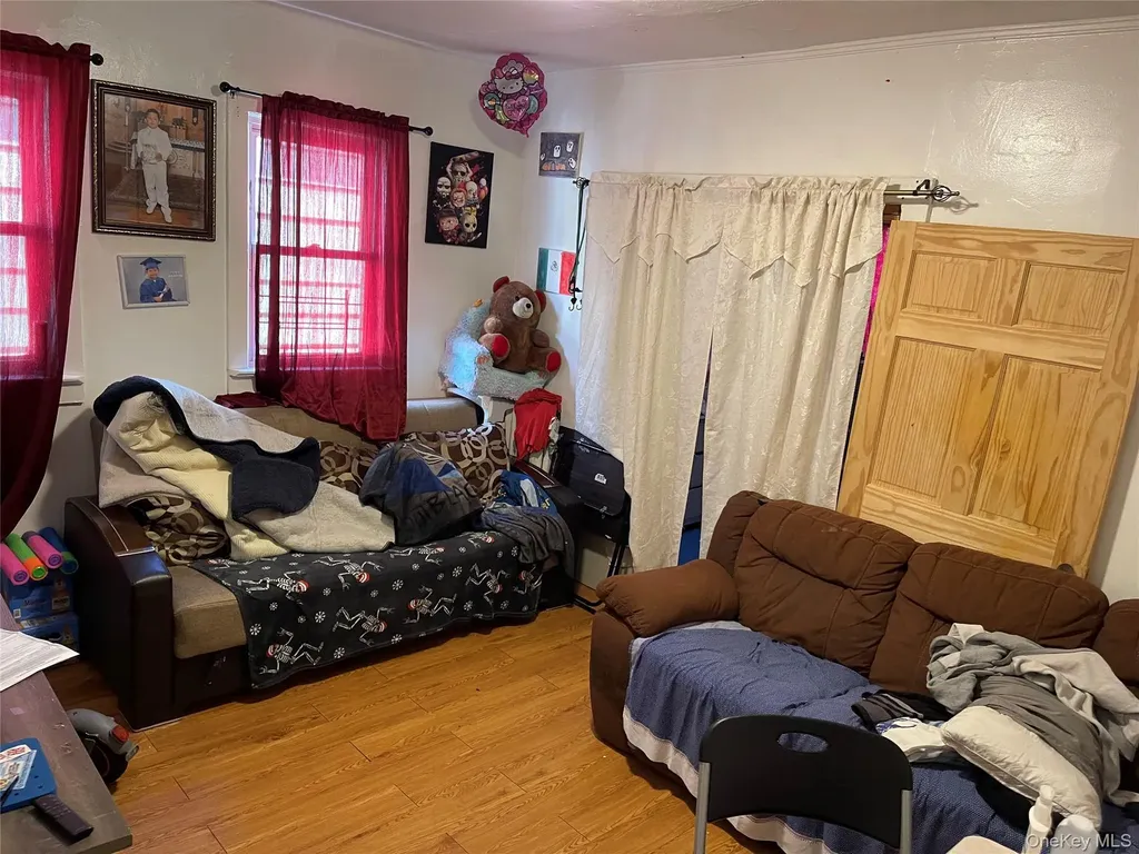 4722 98th Street Corona NY 11368
