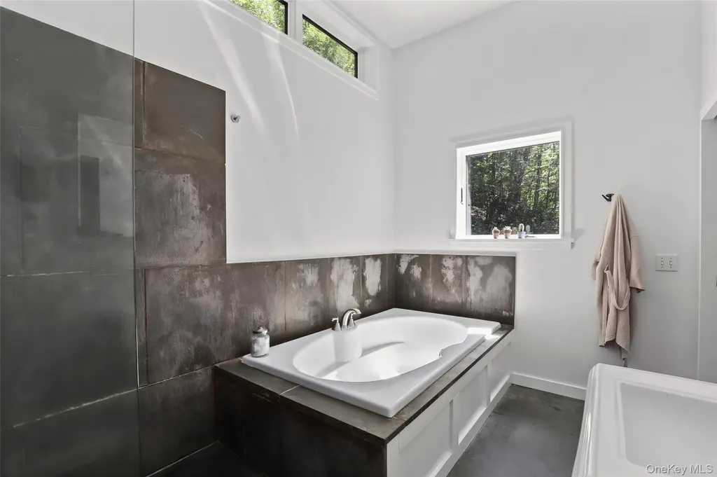 58 Winston Lane Garrison NY 10524