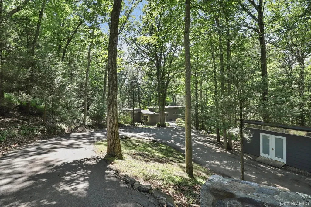 58 Winston Lane Garrison NY 10524