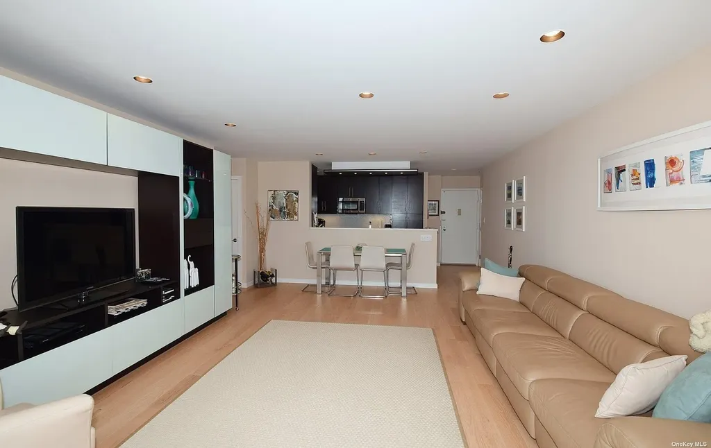 360 Shore Road Long Beach NY 11561