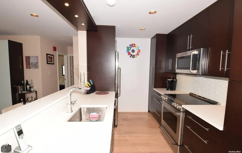 360 Shore Road Long Beach NY 11561