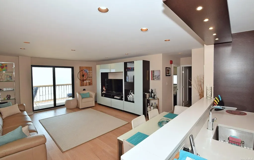 360 Shore Road Long Beach NY 11561