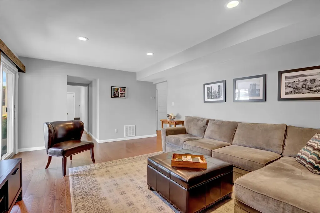 3023 Ira Road Bellmore NY 11710