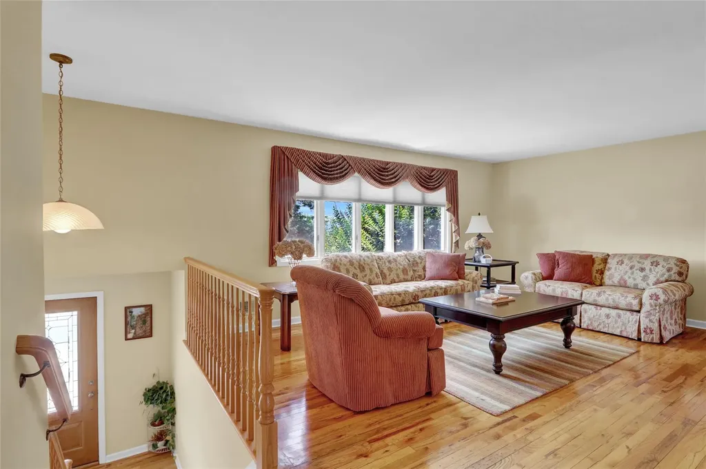 3023 Ira Road Bellmore NY 11710