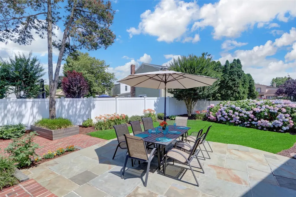 3023 Ira Road Bellmore NY 11710