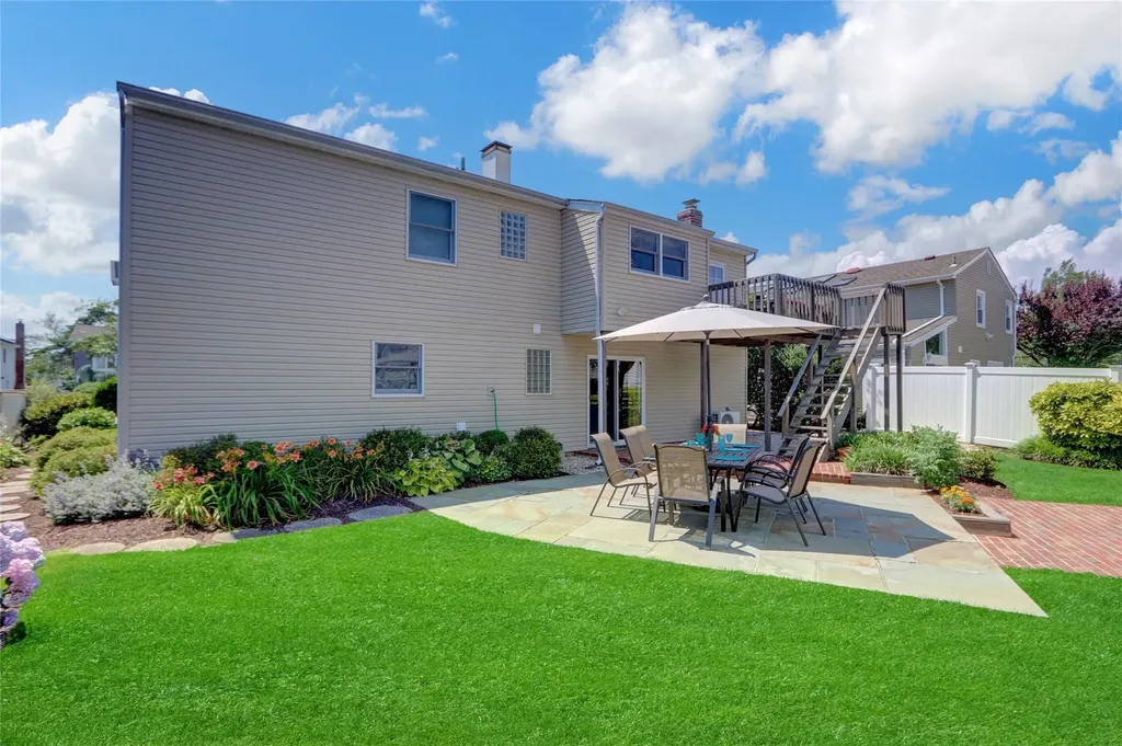 3023 Ira Road Bellmore NY 11710