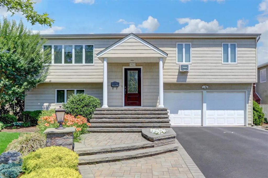 3023 Ira Road Bellmore NY 11710