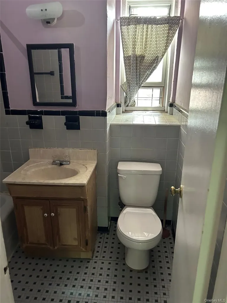 4265 Webster Avenue Bronx NY 10470