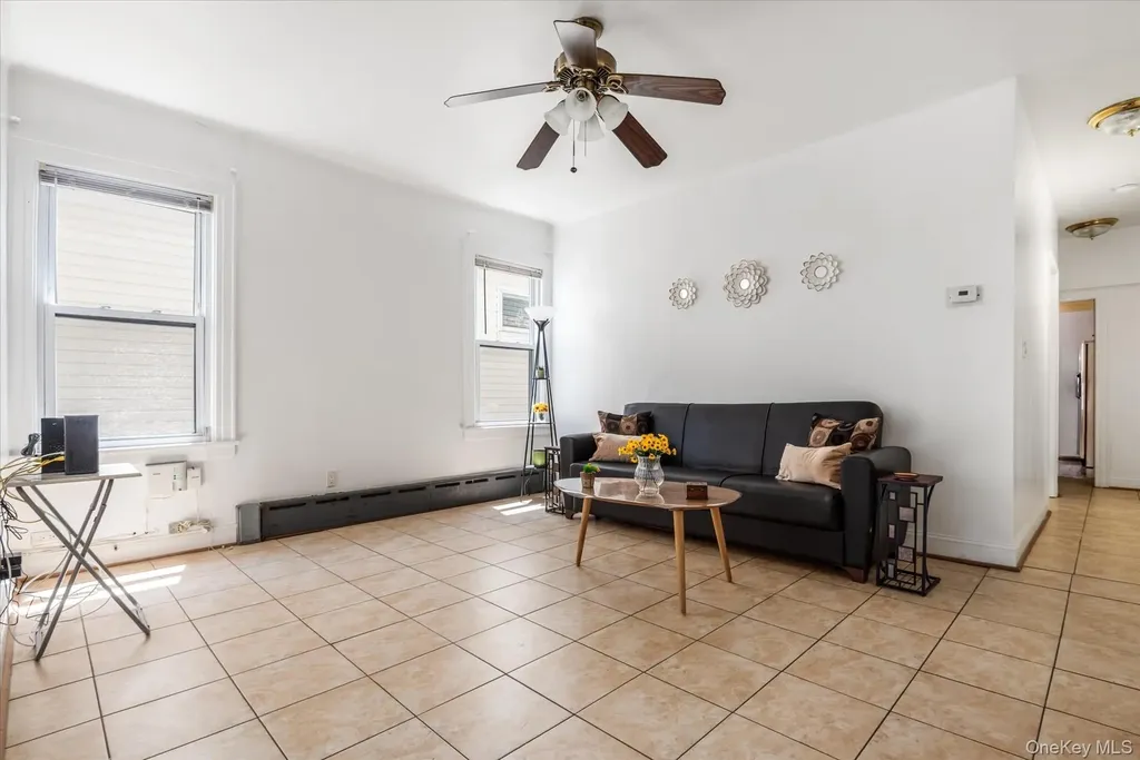 7844 86th Street Glendale NY 11385