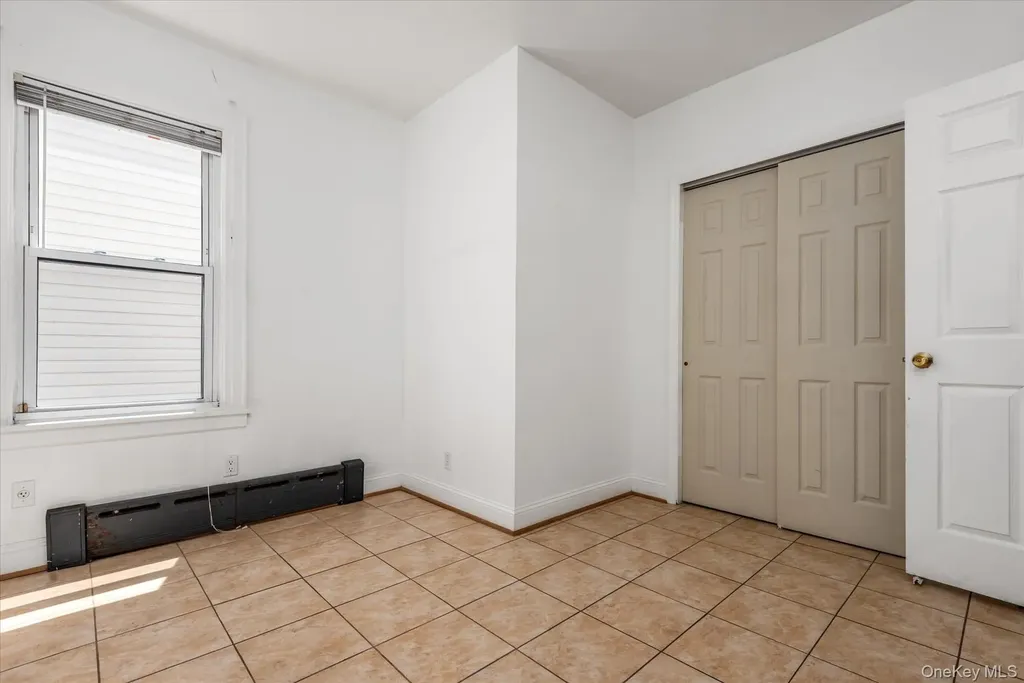 7844 86th Street Glendale NY 11385