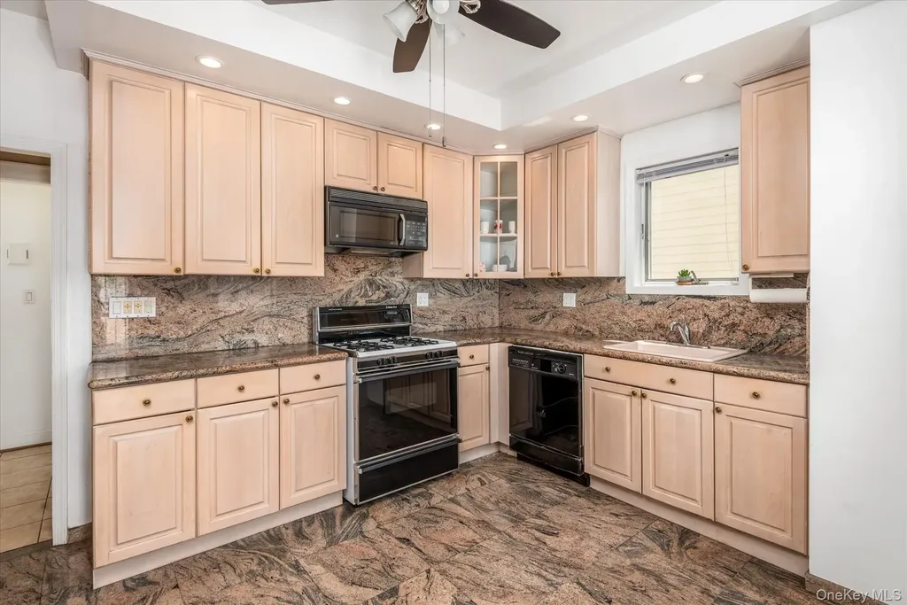 7844 86th Street Glendale NY 11385