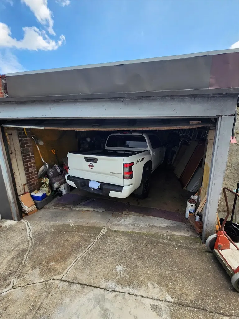 317 E 49th Street Brooklyn NY 11203