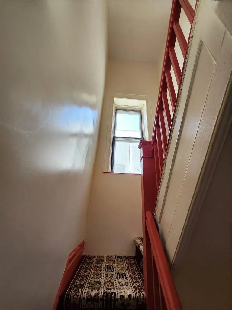 317 E 49th Street Brooklyn NY 11203