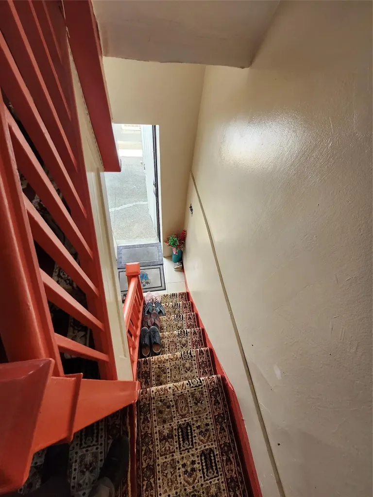 317 E 49th Street Brooklyn NY 11203