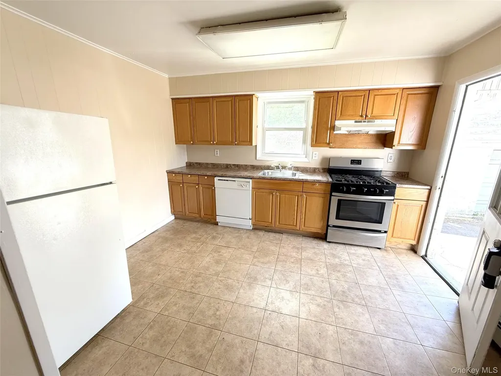 135 Ramapo Road Garnerville NY 10923