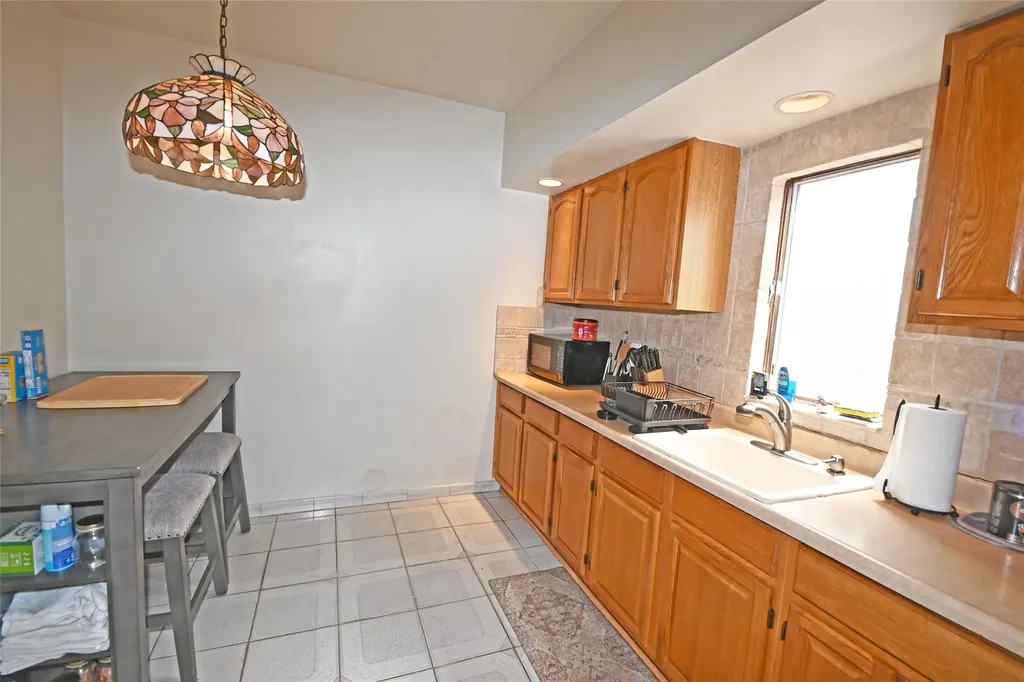 7823 85th Street Glendale NY 11385