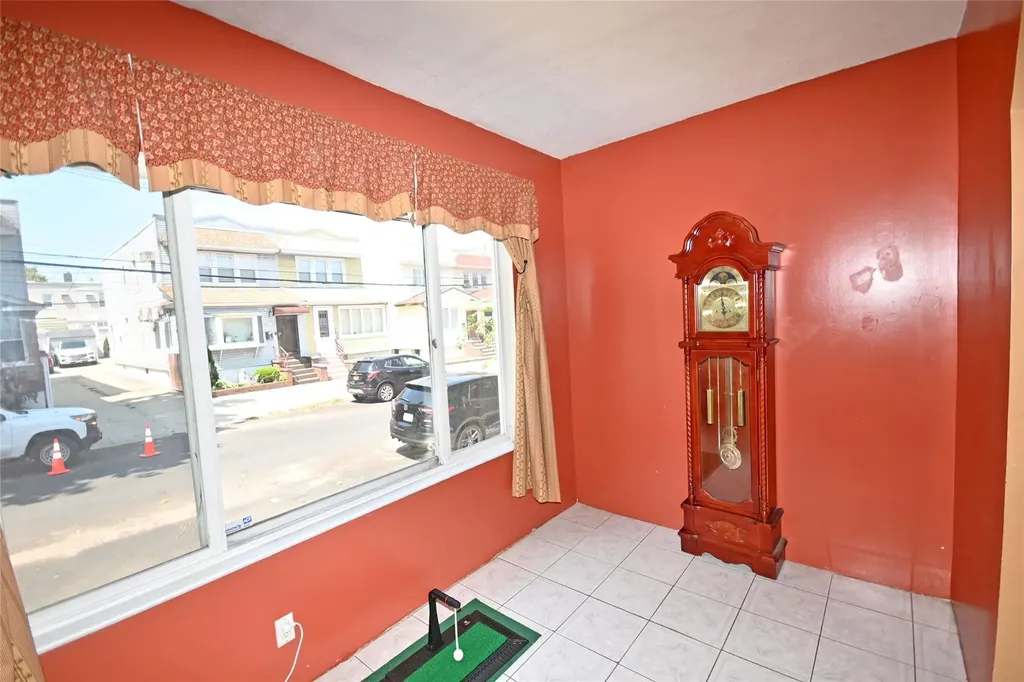 7823 85th Street Glendale NY 11385