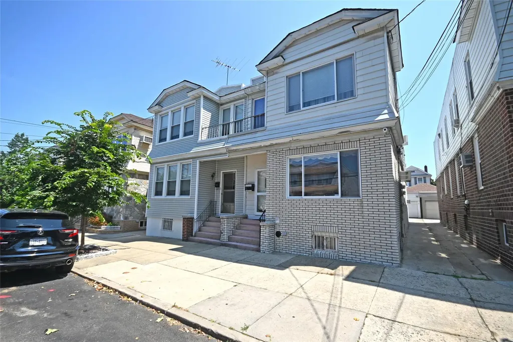7823 85th Street Glendale NY 11385