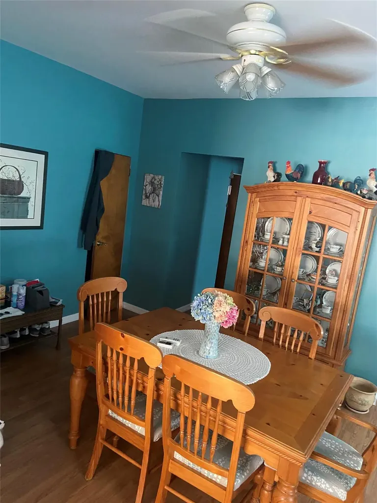7823 85th Street Glendale NY 11385
