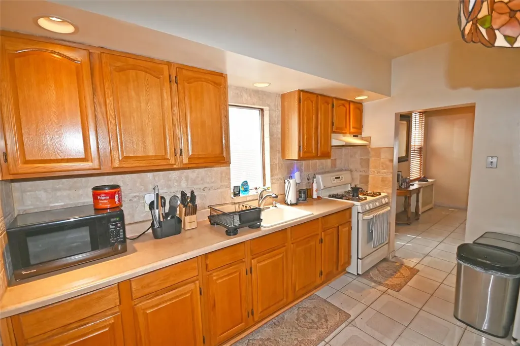 7823 85th Street Glendale NY 11385
