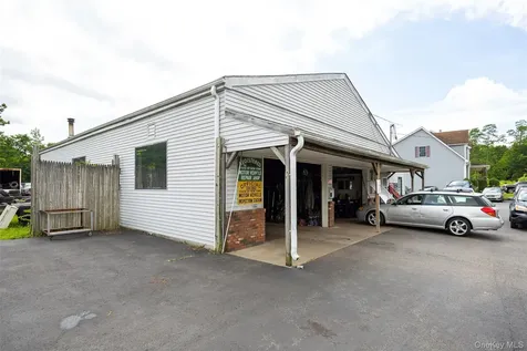 300 Beekman Poughquag Road Poughquag NY 12570