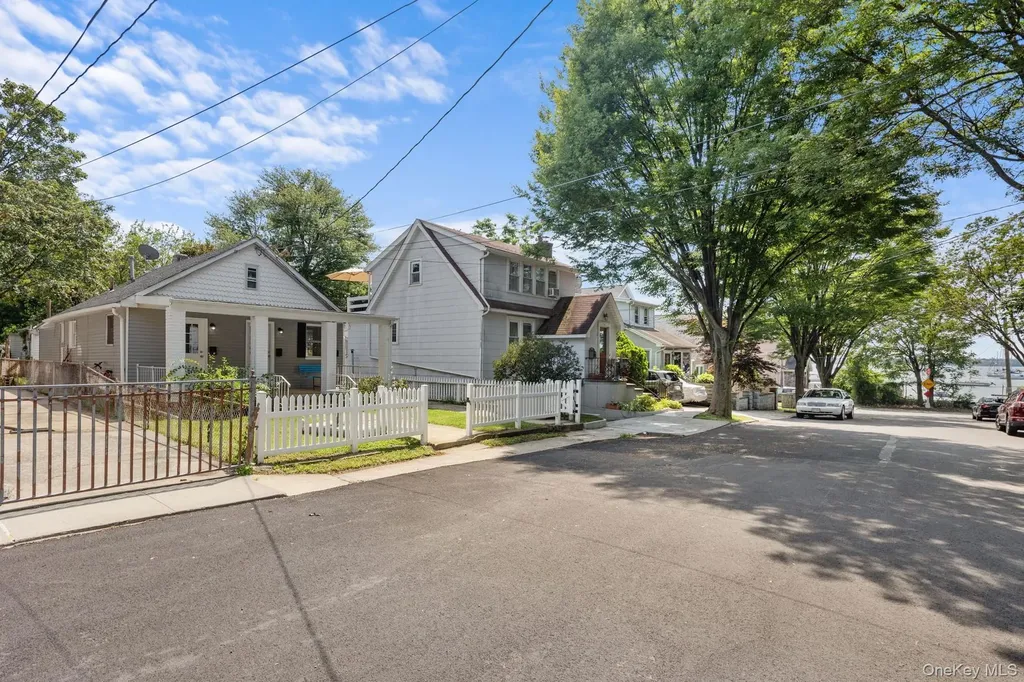 32 Tier Street Bronx NY 10464
