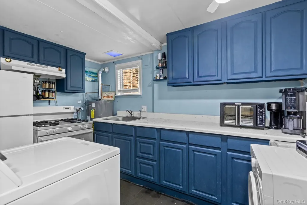 32 Tier Street Bronx NY 10464