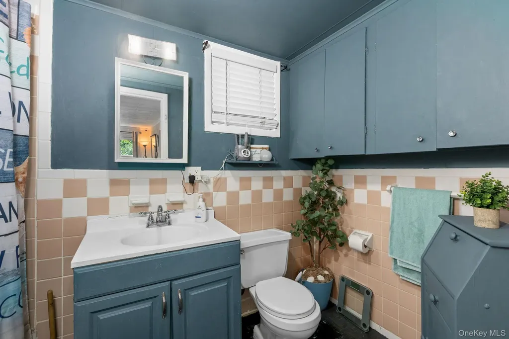 32 Tier Street Bronx NY 10464