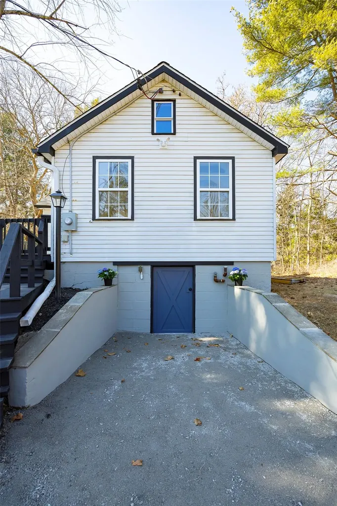 3 Holt Road Red Hook NY 12571