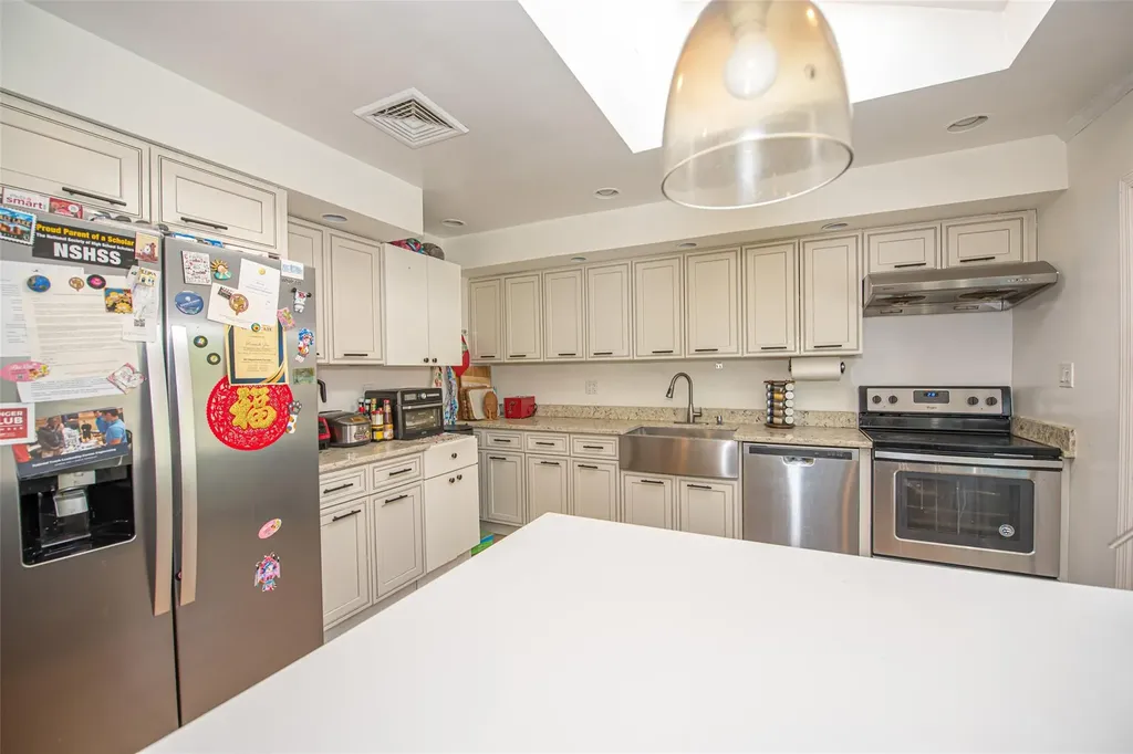 36 Middle Lane Jericho NY 11753