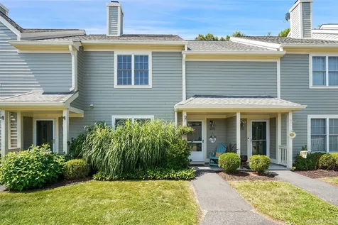 6002 Applewood Circle Carmel NY 10512
