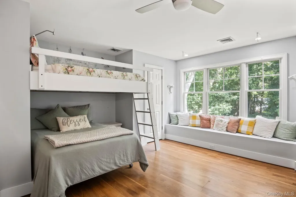15 Intervale Road Setauket NY 11733